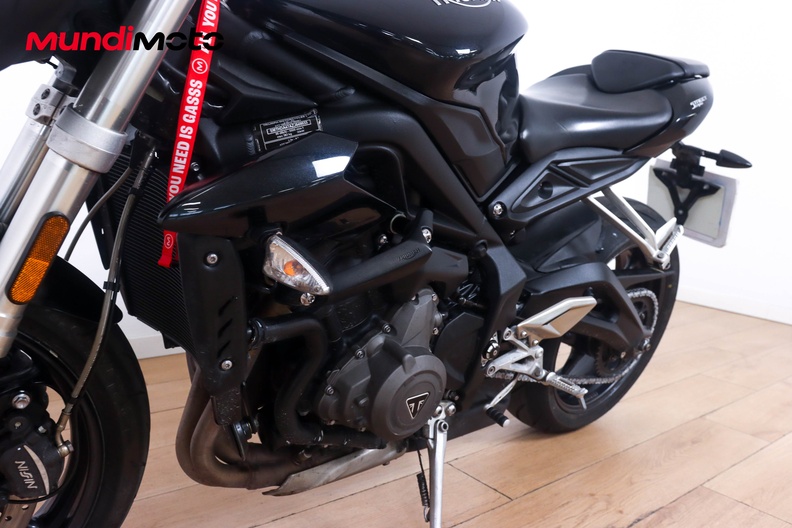 Motorbike image 8