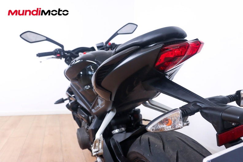 Motorbike image 9
