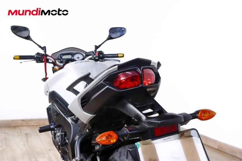 Motorbike image 9