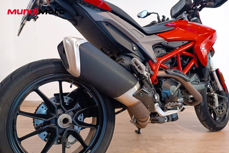 Motorbike image 3