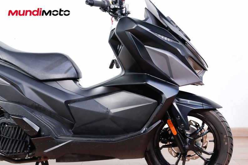 Motorbike image 12