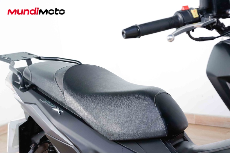 Motorbike image 13