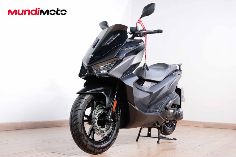 Motorbike image 7