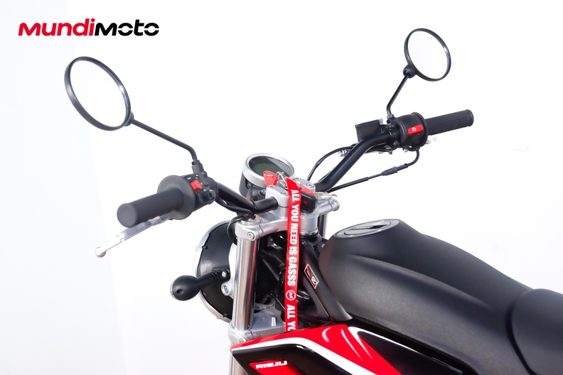 Motorbike image 10