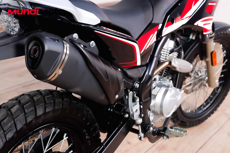 Motorbike image 3