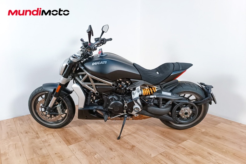 Motorbike image 5