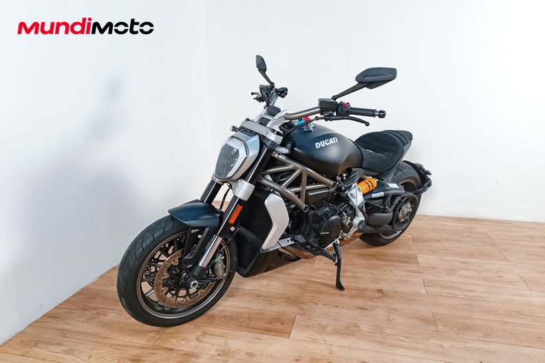 Motorbike image 6