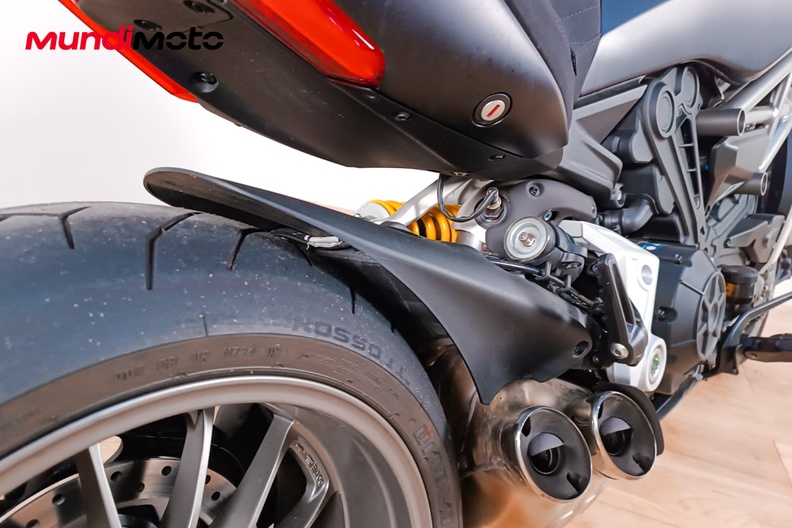 Motorbike image 3