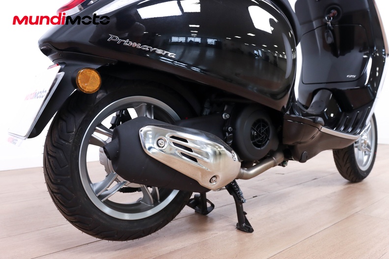 Motorbike image 3