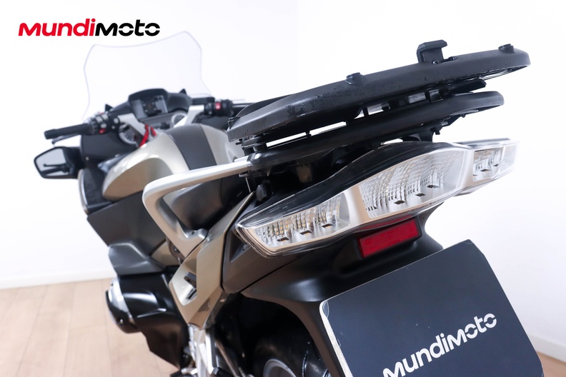 Motorbike image 9