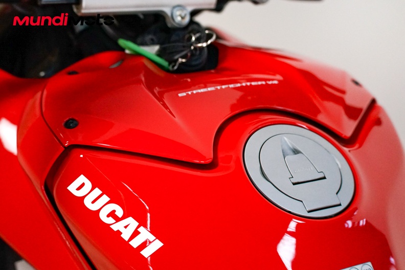 Motorbike image 18