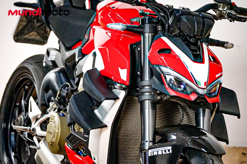 Motorbike image 4