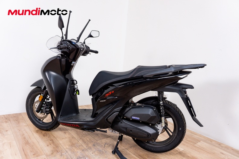 Motorbike image 7
