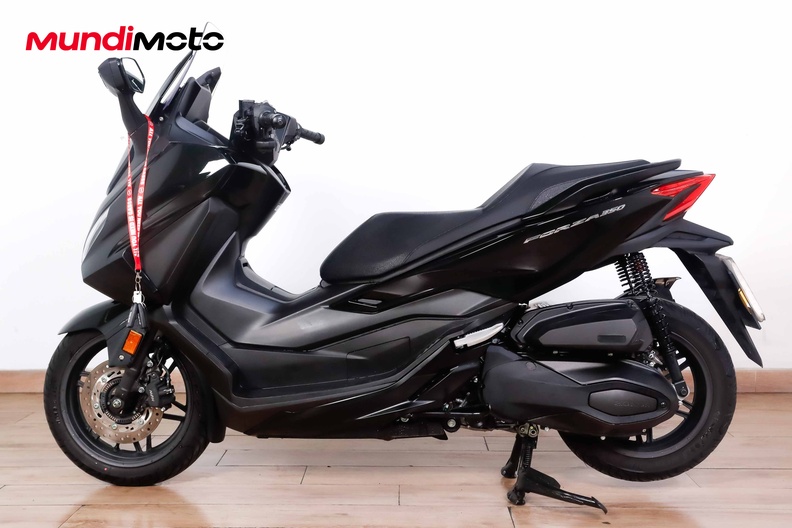 Motorbike image 5