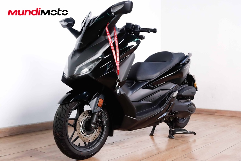Motorbike image 7