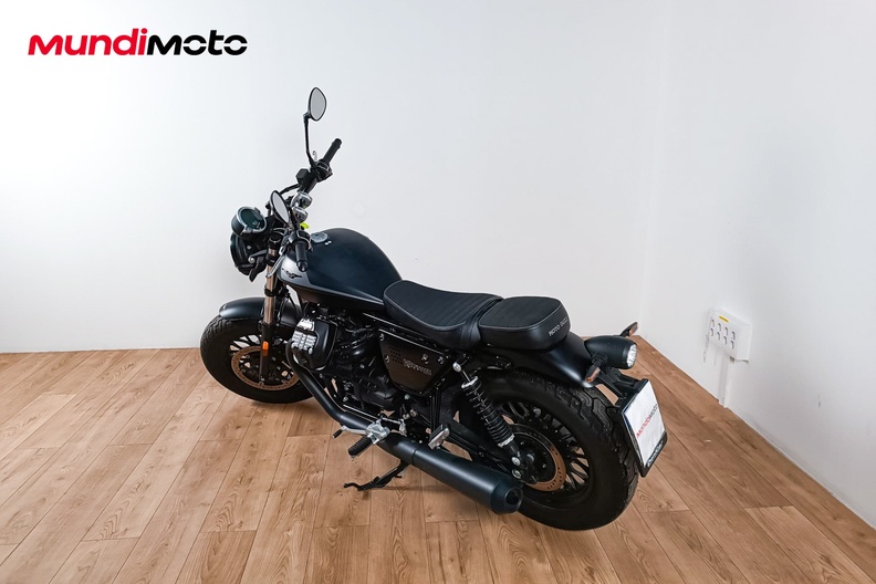 Motorbike image 7
