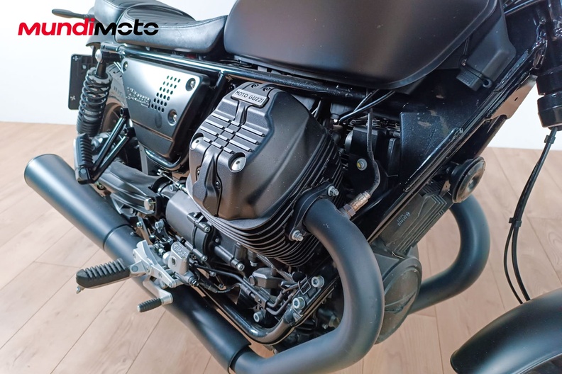 Motorbike image 4