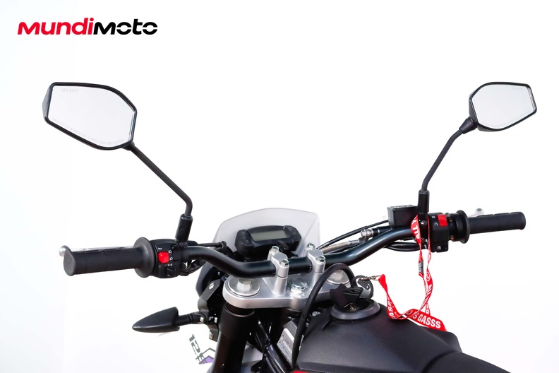 Motorbike image 10