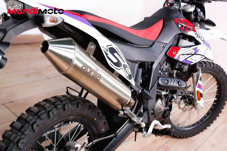 Motorbike image 3
