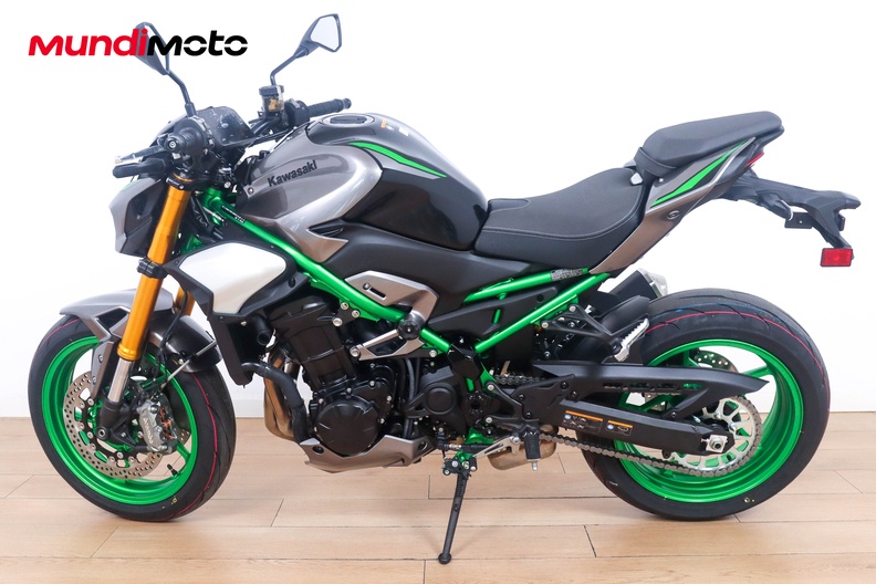 Motorbike image 5