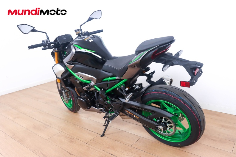 Motorbike image 6