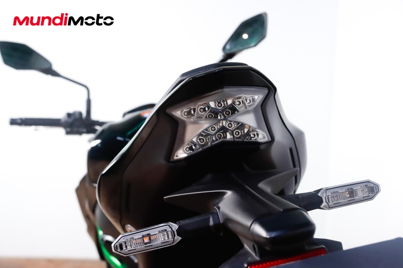 Motorbike image 9