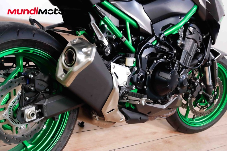 Motorbike image 3