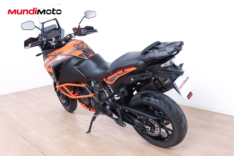 Motorbike image 7