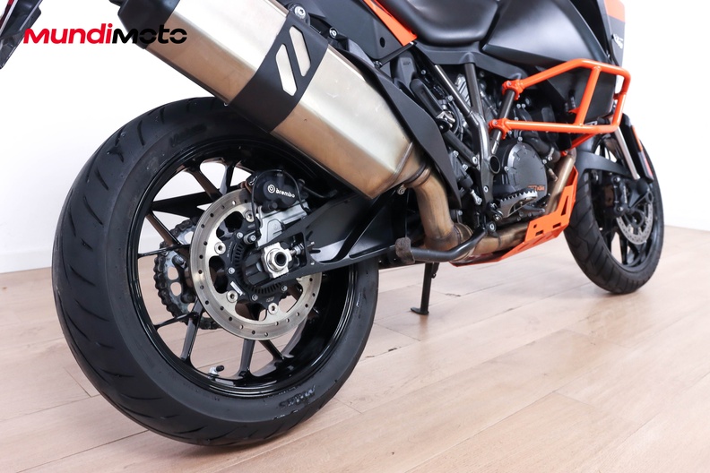 Motorbike image 3