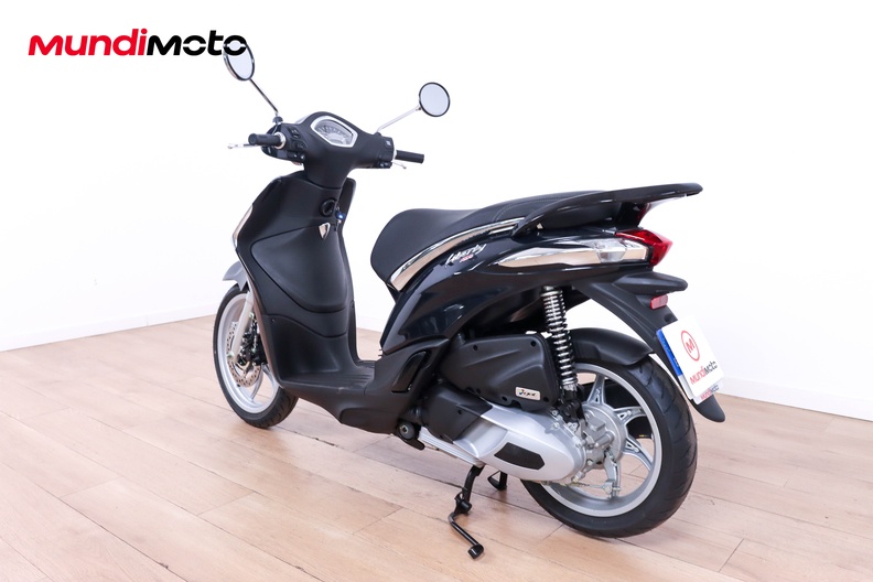 Motorbike image 7