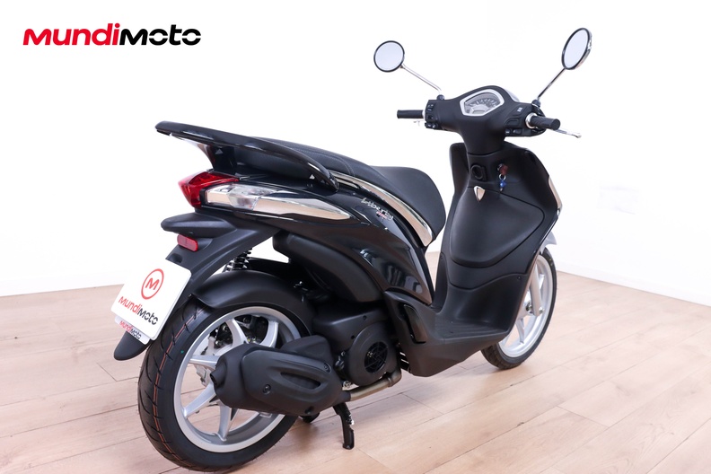 Motorbike image 2