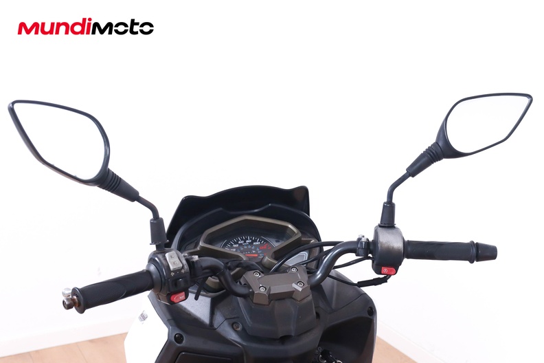 Motorbike image 10