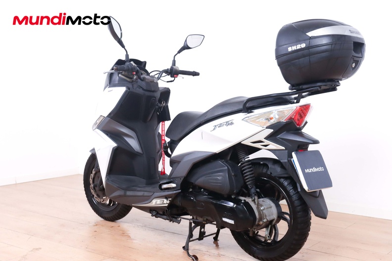 Motorbike image 6