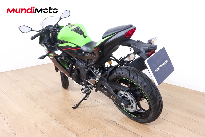 Motorbike image 6