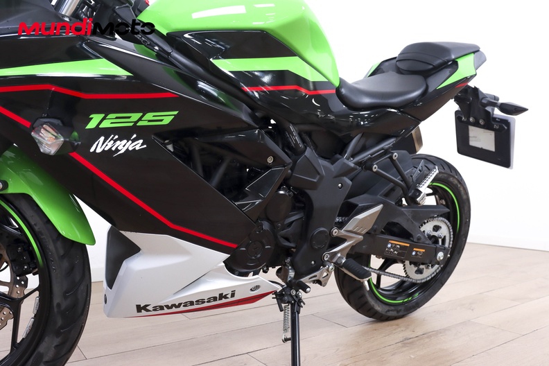 Motorbike image 8