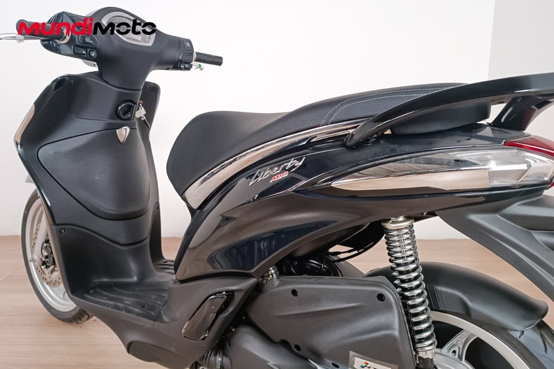Motorbike image 8