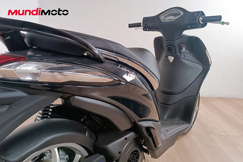 Motorbike image 3