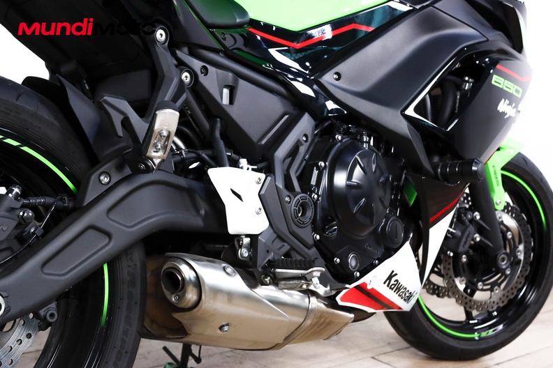 Motorbike image 3