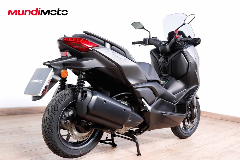 Motorbike image 2