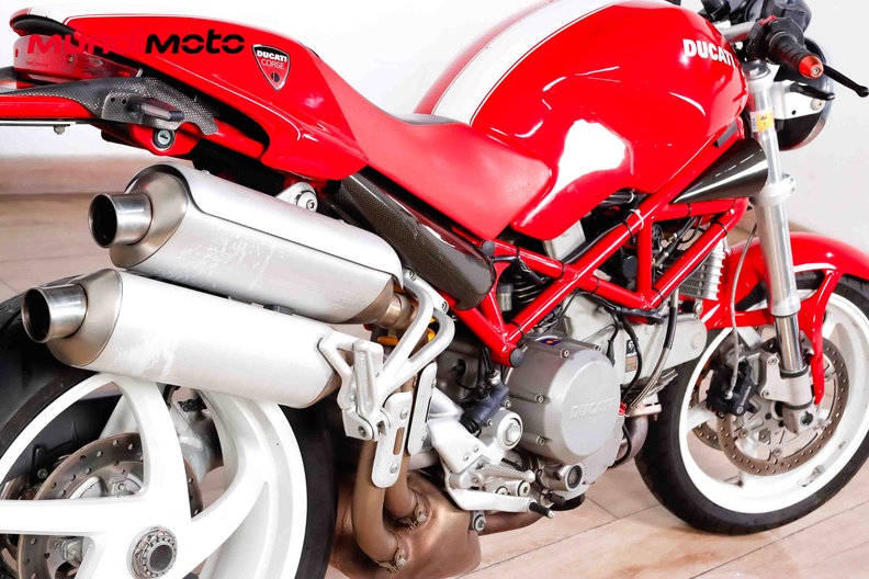 Motorbike image 3