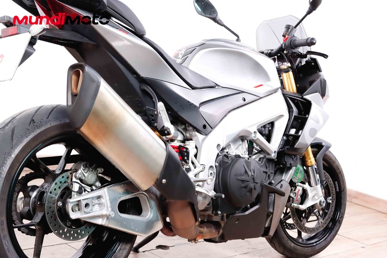 Motorbike image 3