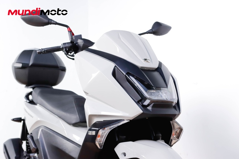 Motorbike image 4