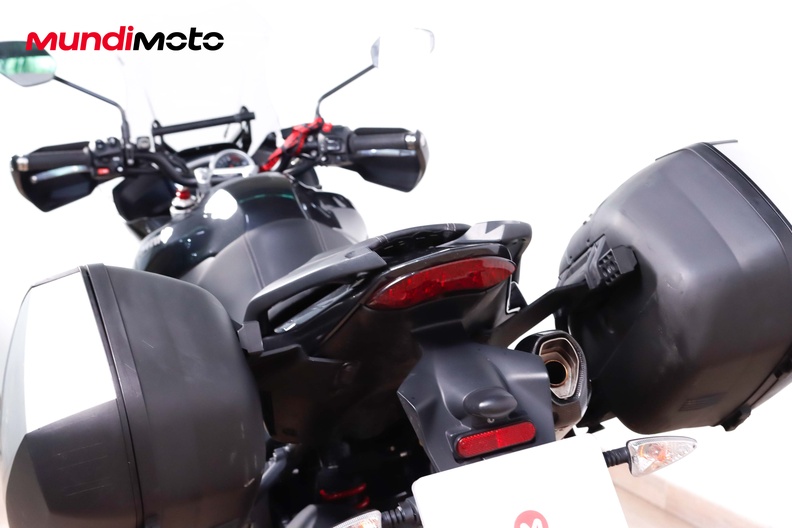 Motorbike image 8