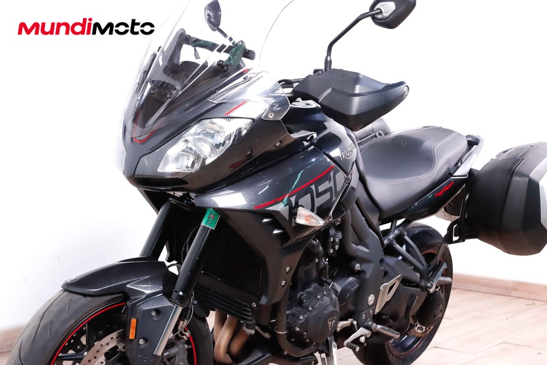 Motorbike image 9