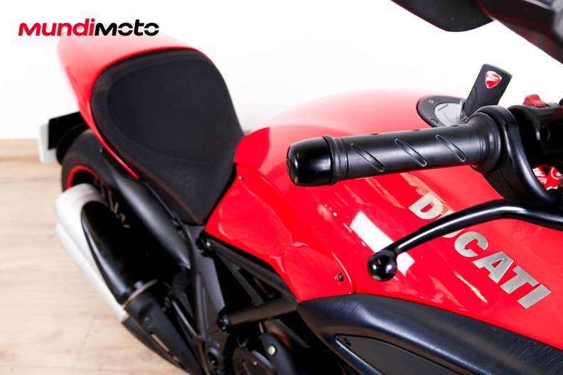 Motorbike image 12