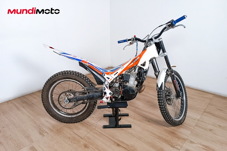 Motorbike image 0