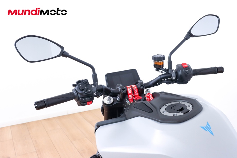 Motorbike image 10