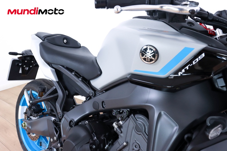 Motorbike image 12