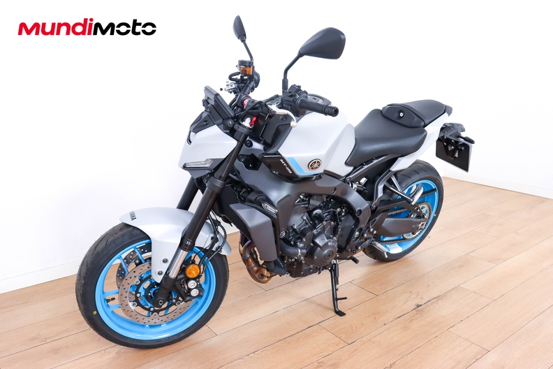 Motorbike image 7