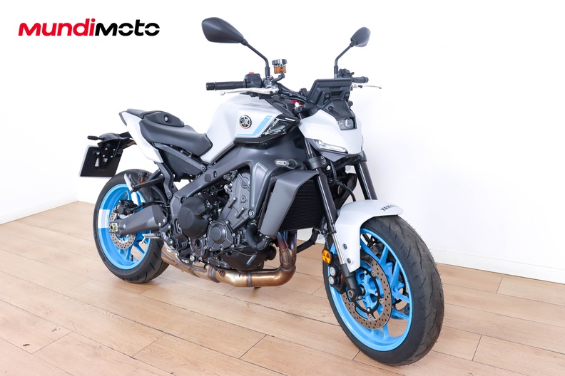 Motorbike image 1
